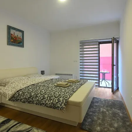 White Bear Apartment *