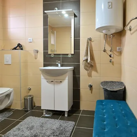 White Bear * Ζλάτιμπορ